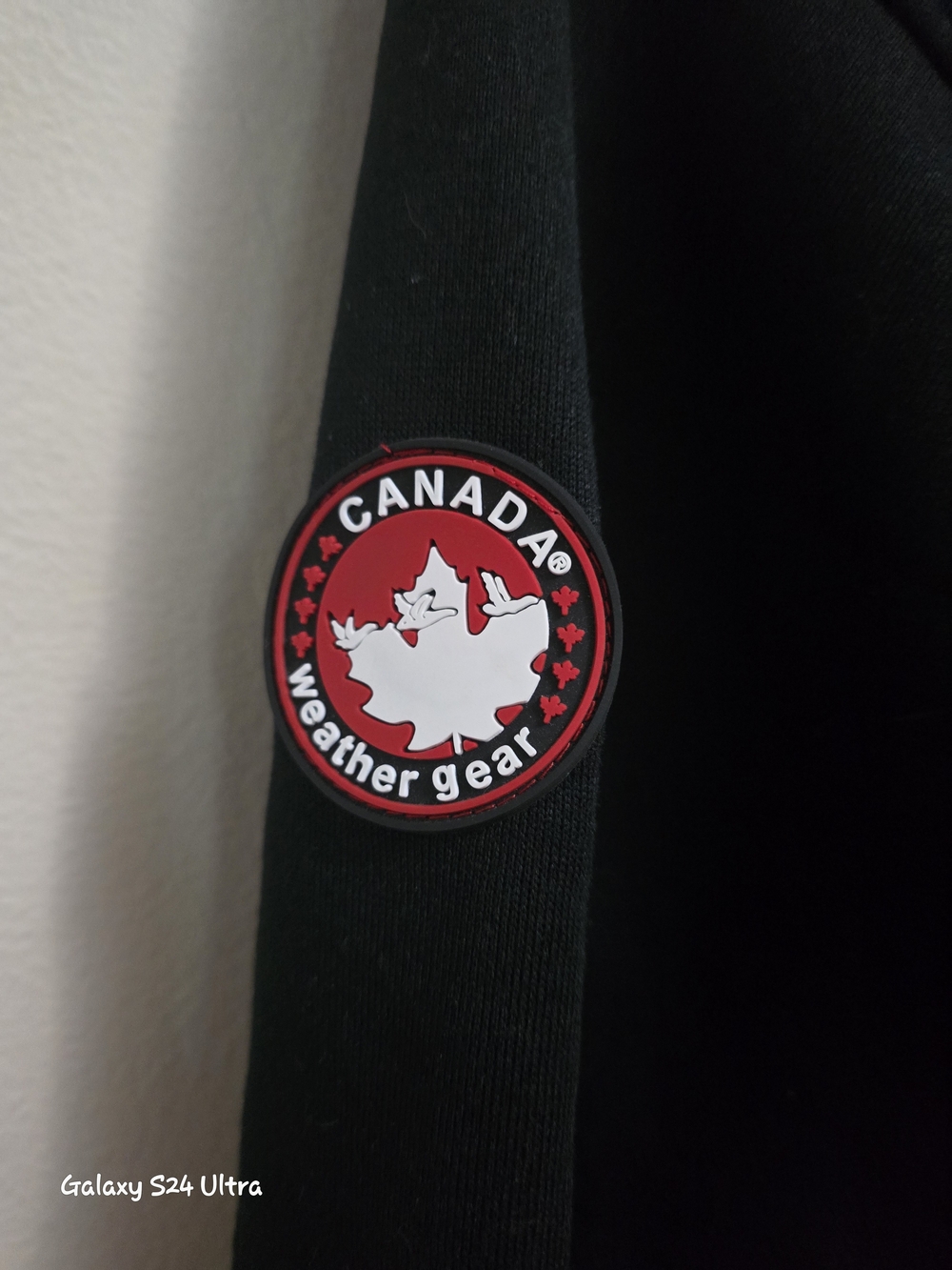 Canada Weather Gear Men's Black Hoodie with Red Lining - Picture 4 of 6
